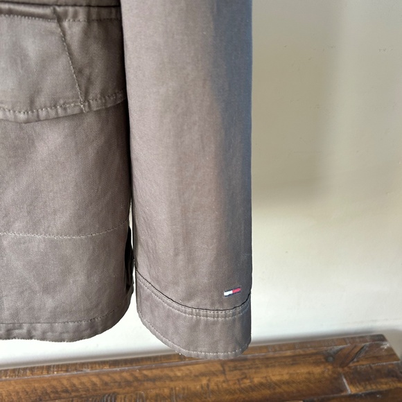 Men's Tommy Hilfiger Light Weight Chore Jacket w/Corduroy Collar - Picture 4 of 4